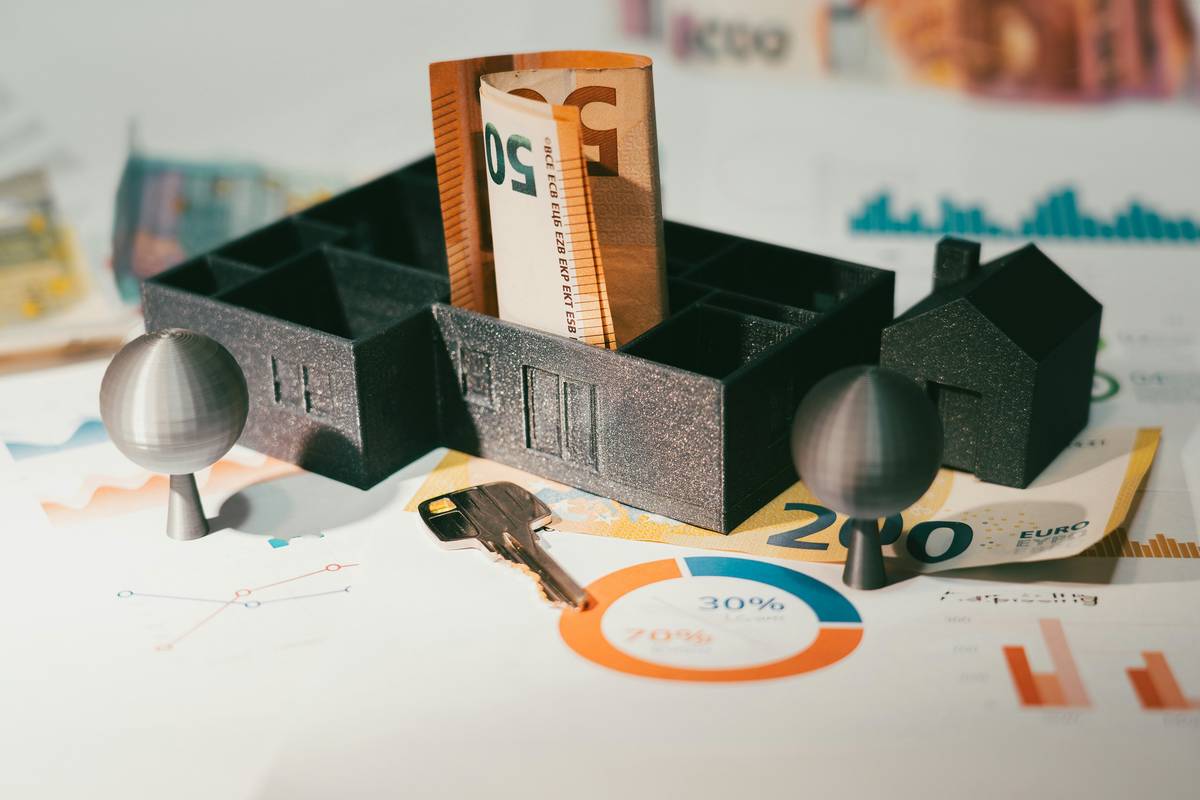 Side-by-side illustration showing joint credit card benefits comparison between two couples managing shared expenses and rewards